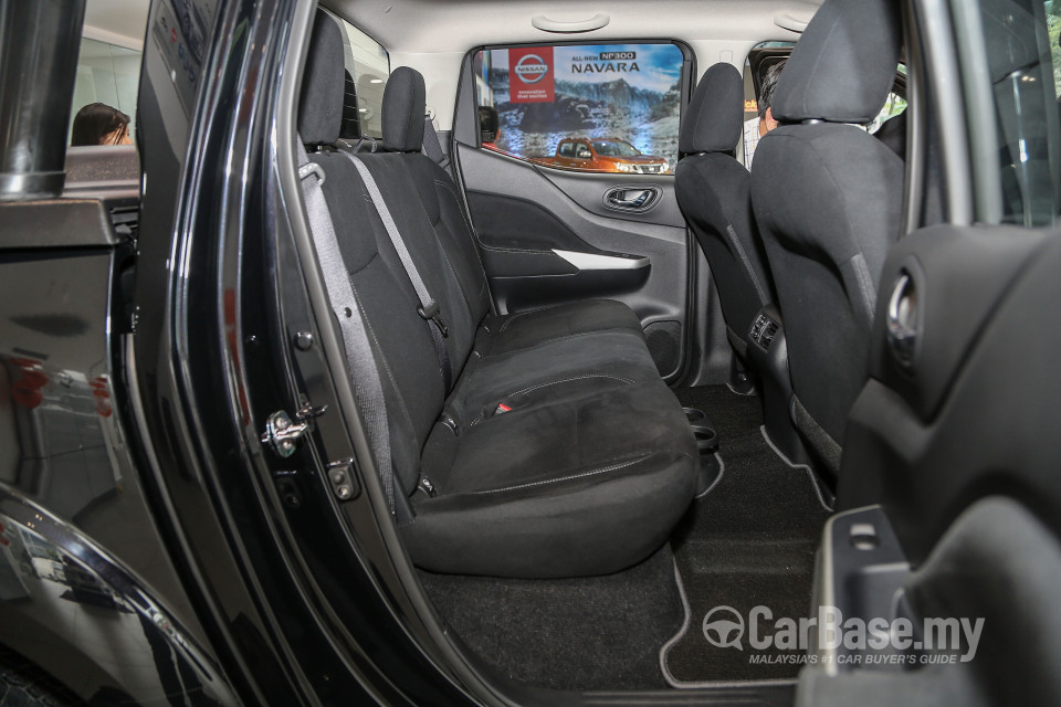 Nissan Navara D23 (2015) Interior