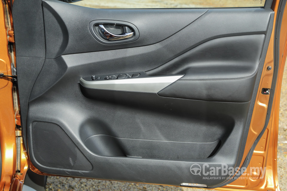 Nissan Navara D23 (2015) Interior