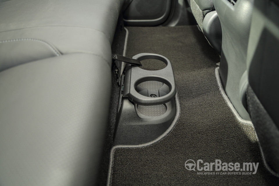 Nissan Navara D23 (2015) Interior