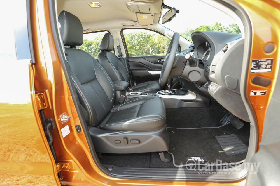 Nissan Navara D23 (2015) Interior