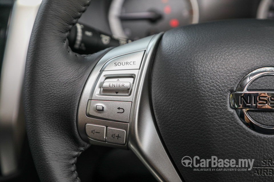 Nissan Navara D23 (2015) Interior