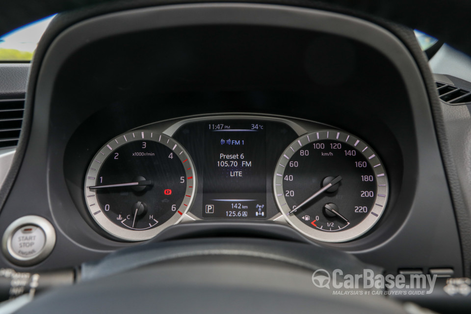 Nissan Navara D23 (2015) Interior