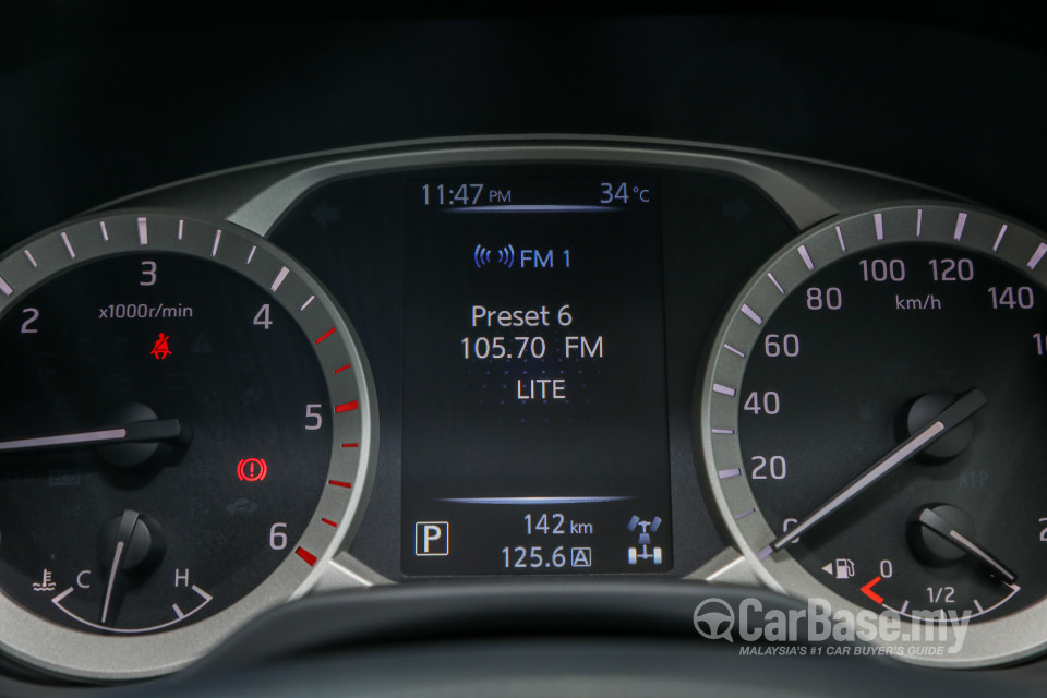 Nissan Navara D23 (2015) Interior