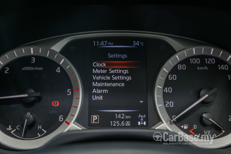 Nissan Navara D23 (2015) Interior