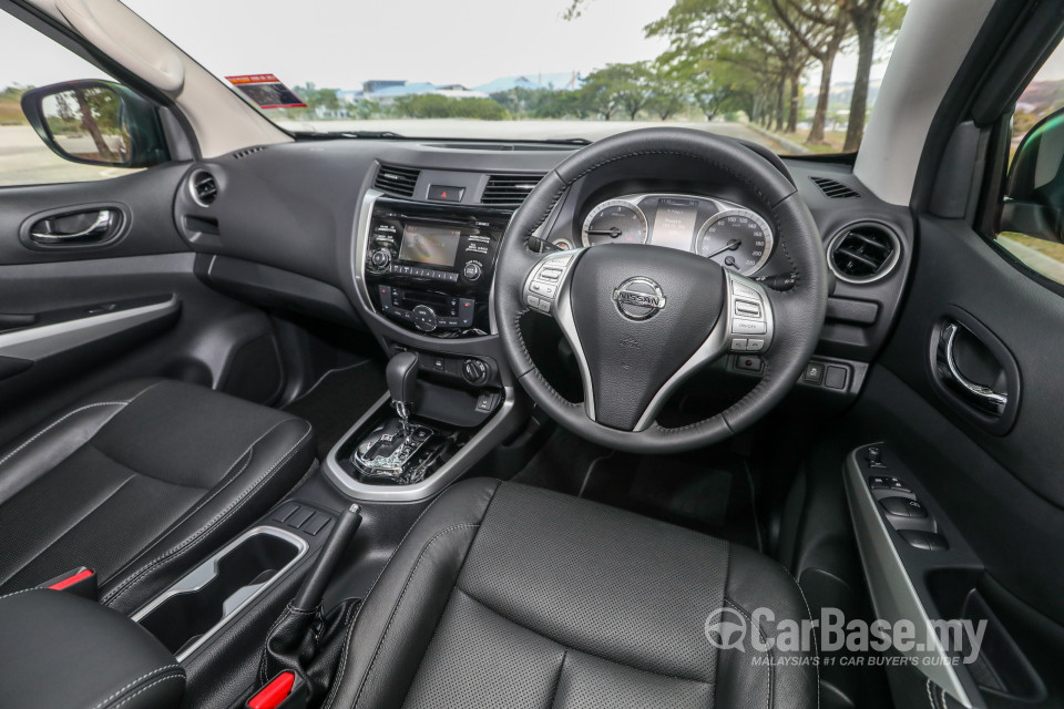 Nissan Navara D23 (2015) Interior