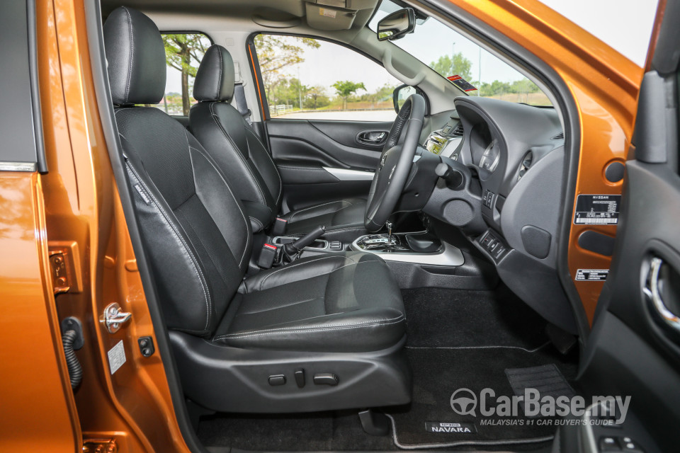 Nissan Navara D23 (2015) Interior