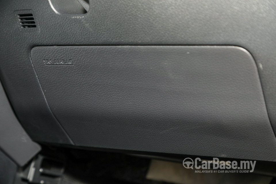 Nissan Navara D23 (2015) Interior