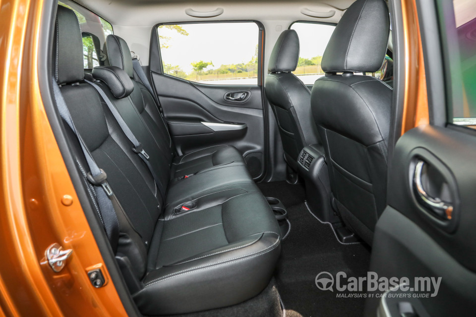 Nissan Navara D23 (2015) Interior