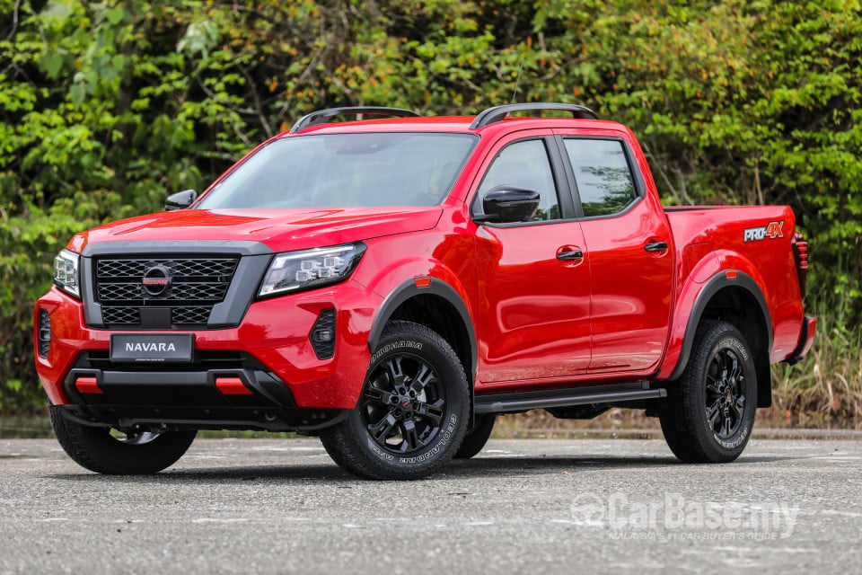 Nissan Navara D23 Facelift (2021) Exterior