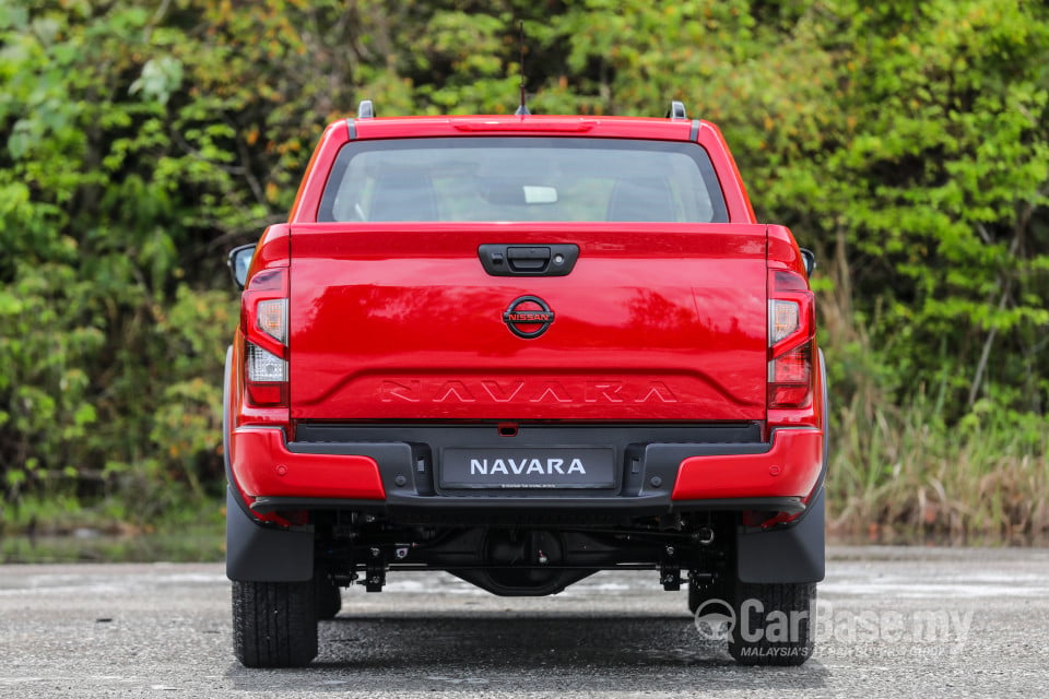 Nissan Navara D23 Facelift (2021) Exterior