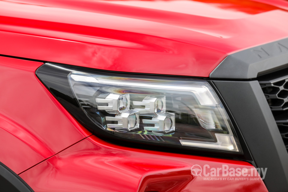 Nissan Navara D23 Facelift (2021) Exterior