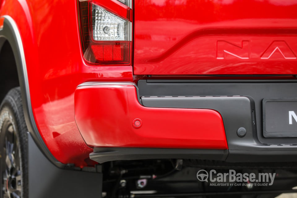Nissan Navara D23 Facelift (2021) Exterior