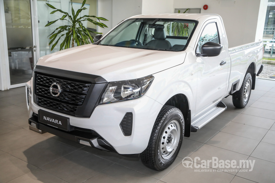 Nissan Navara D23 Facelift (2021) Exterior