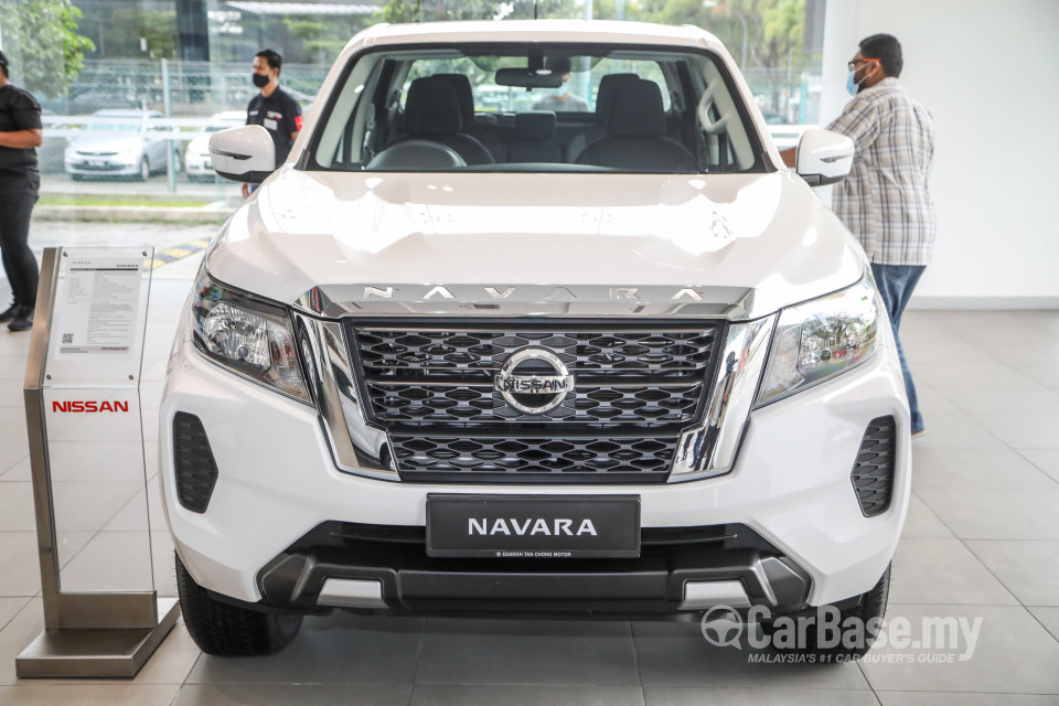 Nissan Navara D23 Facelift (2021) Exterior