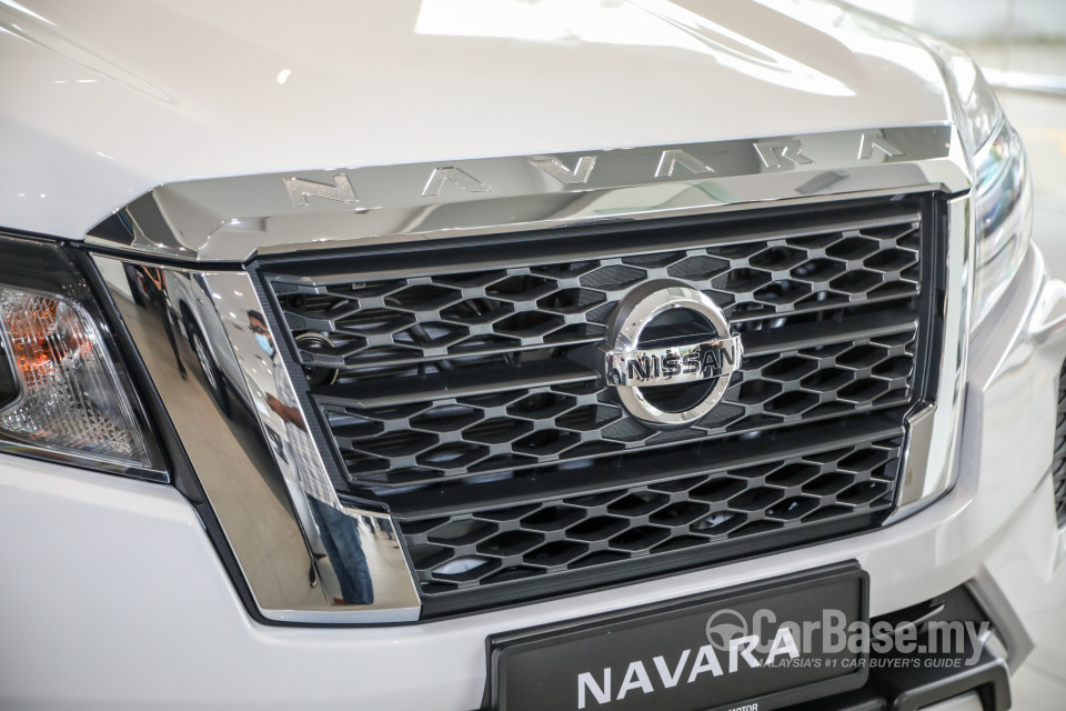 Nissan Navara D23 Facelift (2021) Exterior