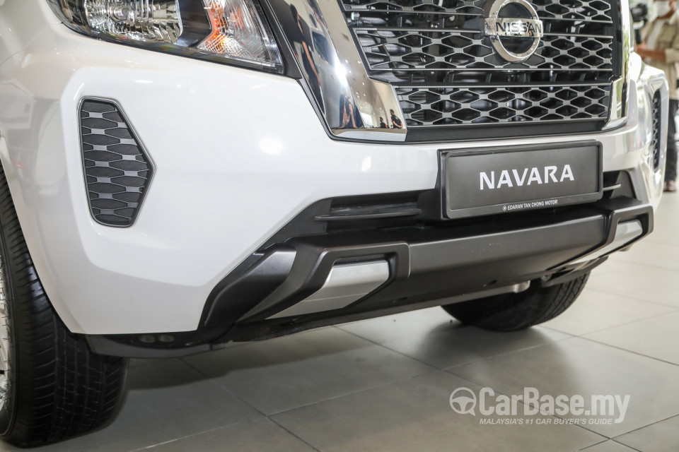 Nissan Navara D23 Facelift (2021) Exterior