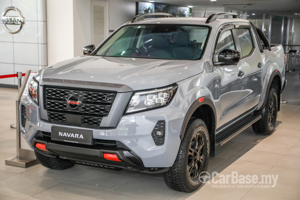 Nissan Navara D23 Facelift (2021) Exterior