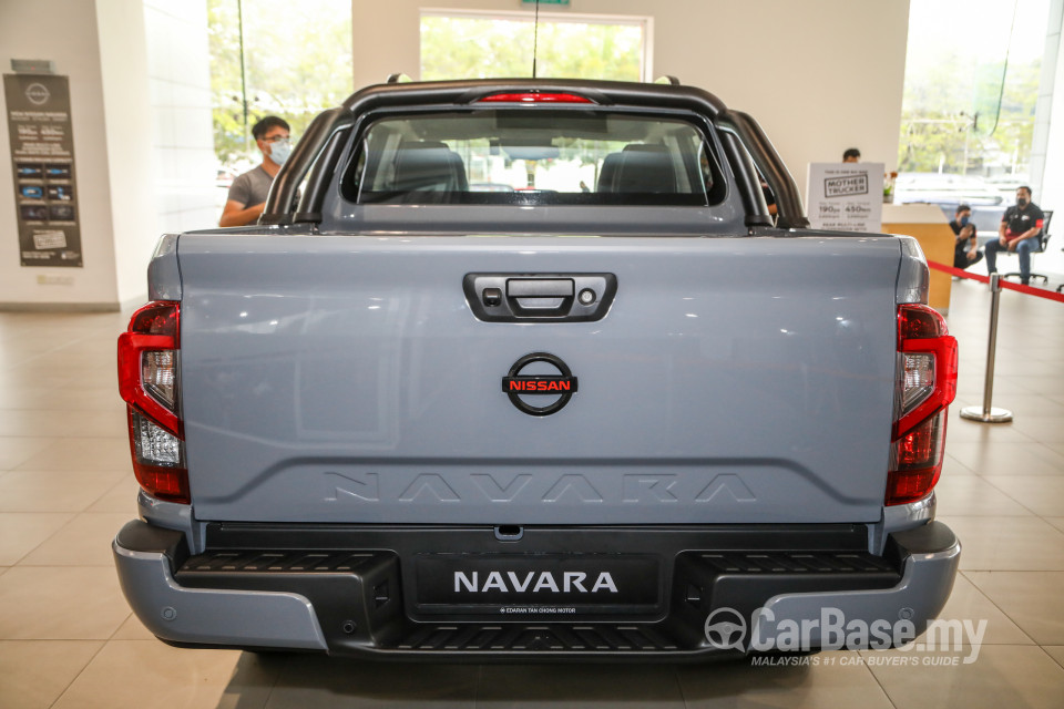 Nissan Navara D23 Facelift (2021) Exterior