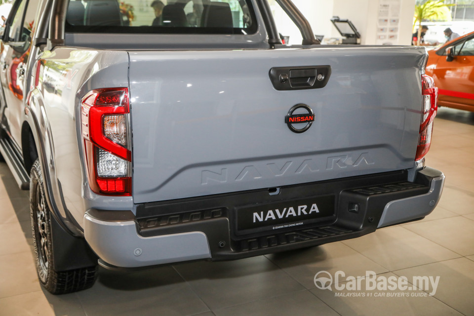 Nissan Navara D23 Facelift (2021) Exterior