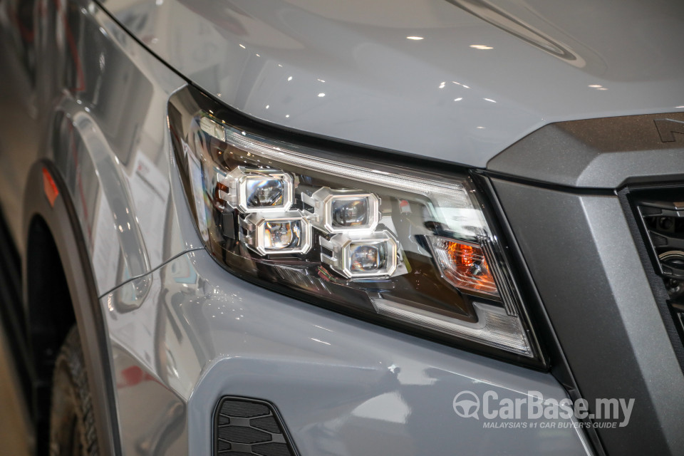 Nissan Navara D23 Facelift (2021) Exterior