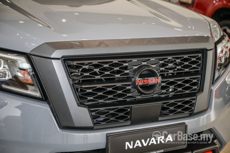 Nissan Navara D23 Facelift (2021) Exterior