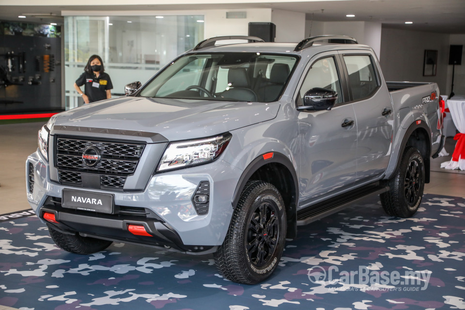 Nissan Navara D23 Facelift (2021) Exterior
