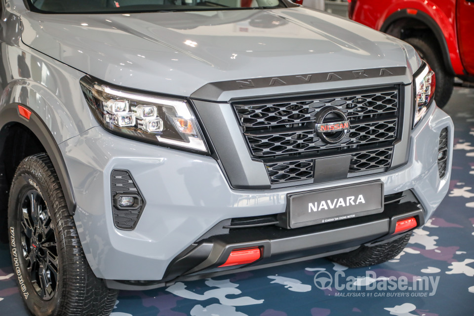 Nissan Navara D23 Facelift (2021) Exterior