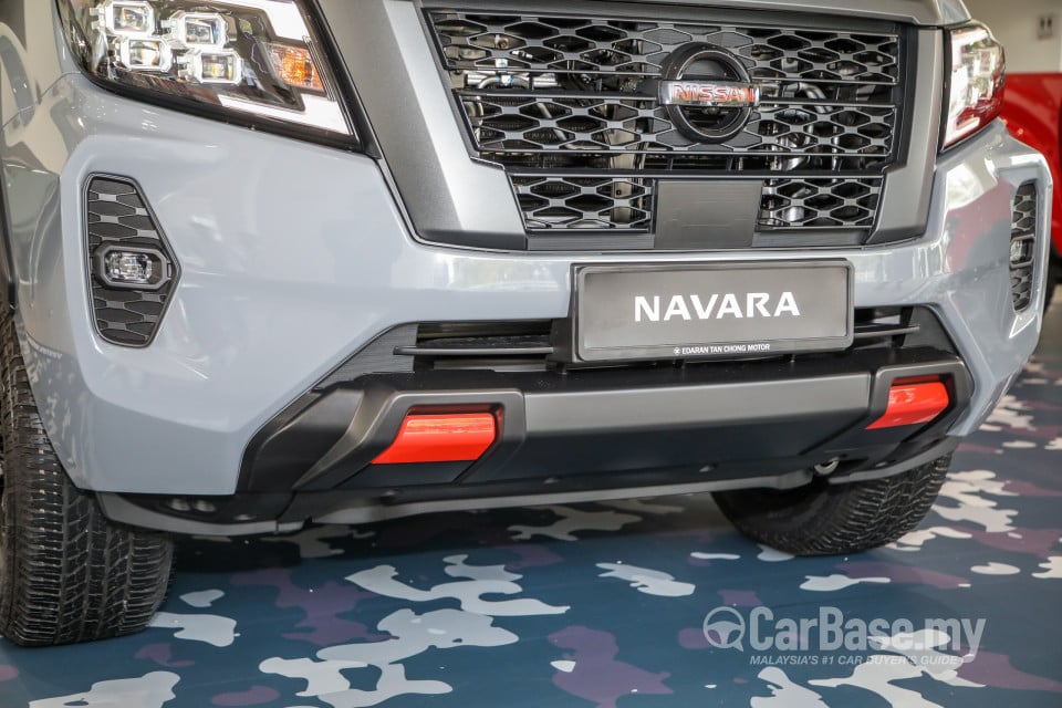 Nissan Navara D23 Facelift (2021) Exterior