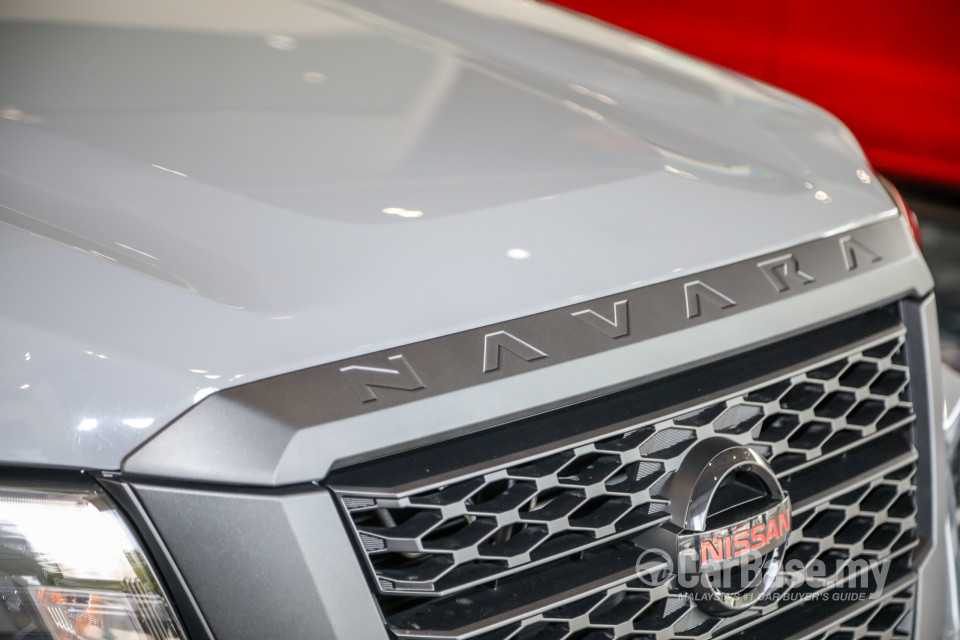 Nissan Navara D23 Facelift (2021) Exterior