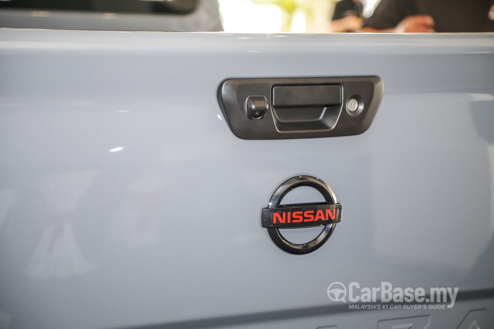 Nissan Navara D23 Facelift (2021) Exterior