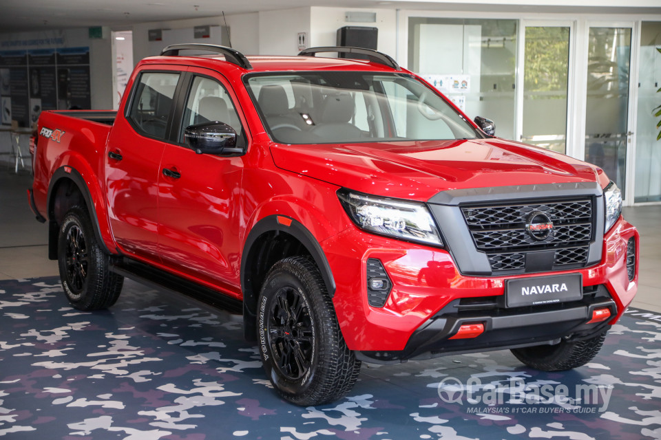 Nissan Navara D23 Facelift (2021) Exterior