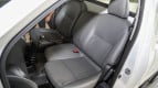 Nissan Navara Interior photo