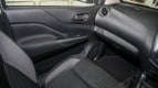 Nissan Navara Interior photo