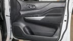 Nissan Navara Interior photo