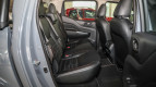 Nissan Navara Interior photo