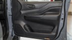 Nissan Navara Interior photo