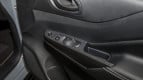 Nissan Navara Interior photo