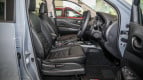 Nissan Navara Interior photo