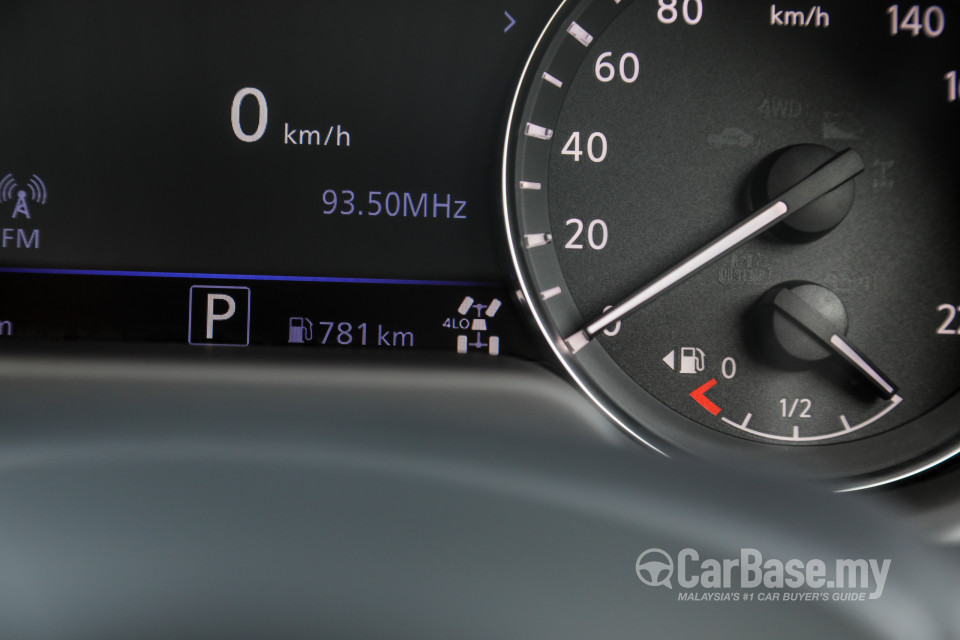 Nissan Navara D23 Facelift (2021) Interior