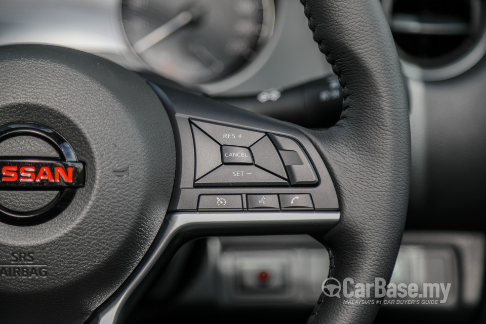 Nissan Navara D23 Facelift (2021) Interior