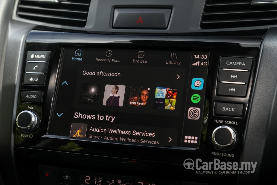 Nissan Navara D23 Facelift (2021) Interior