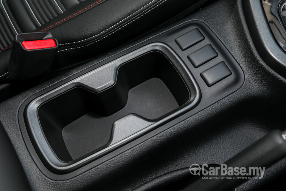Nissan Navara D23 Facelift (2021) Interior