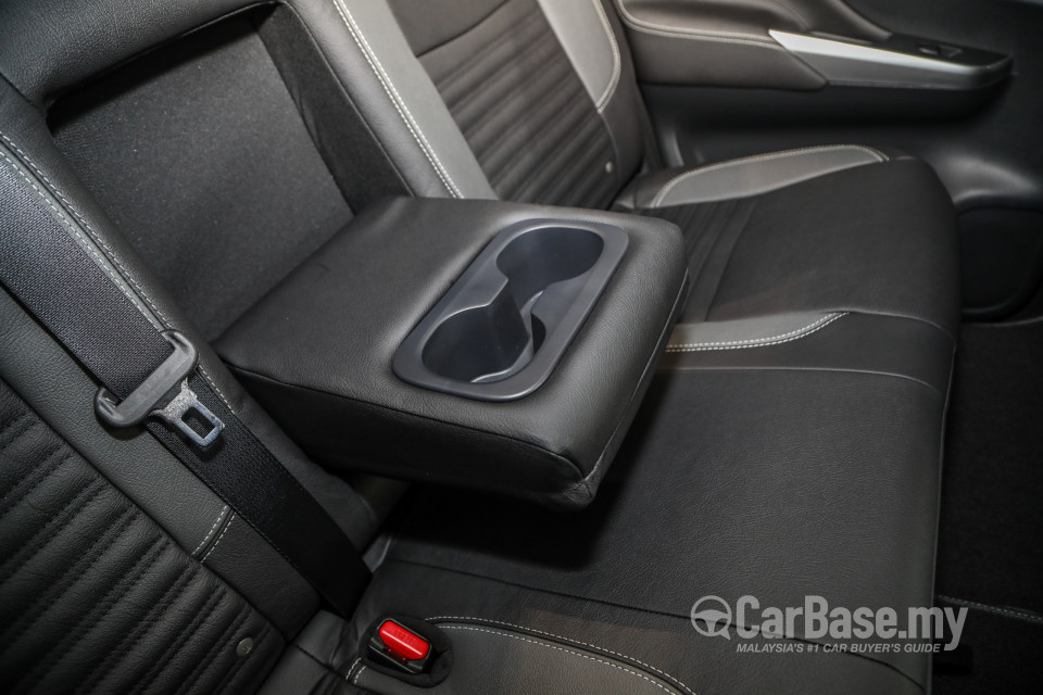 Nissan Navara D23 Facelift (2021) Interior