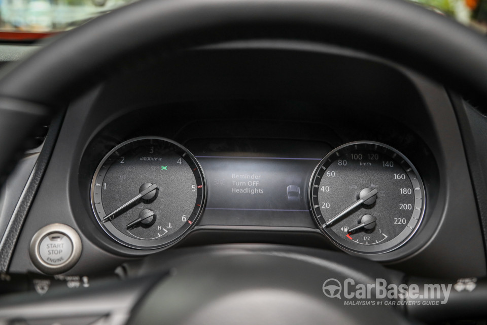 Nissan Navara D23 Facelift (2021) Interior
