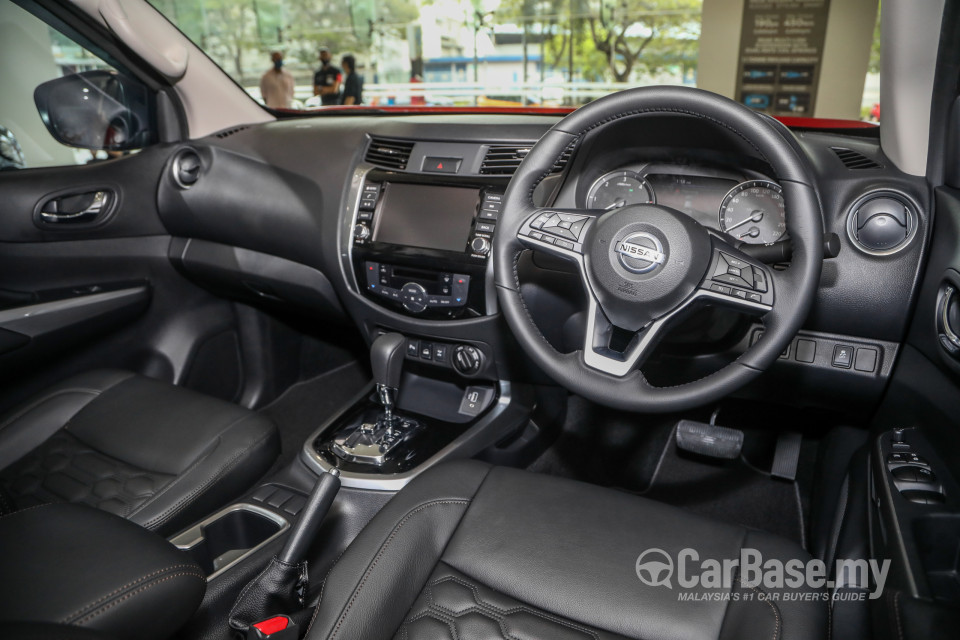 Nissan Navara D23 Facelift (2021) Interior