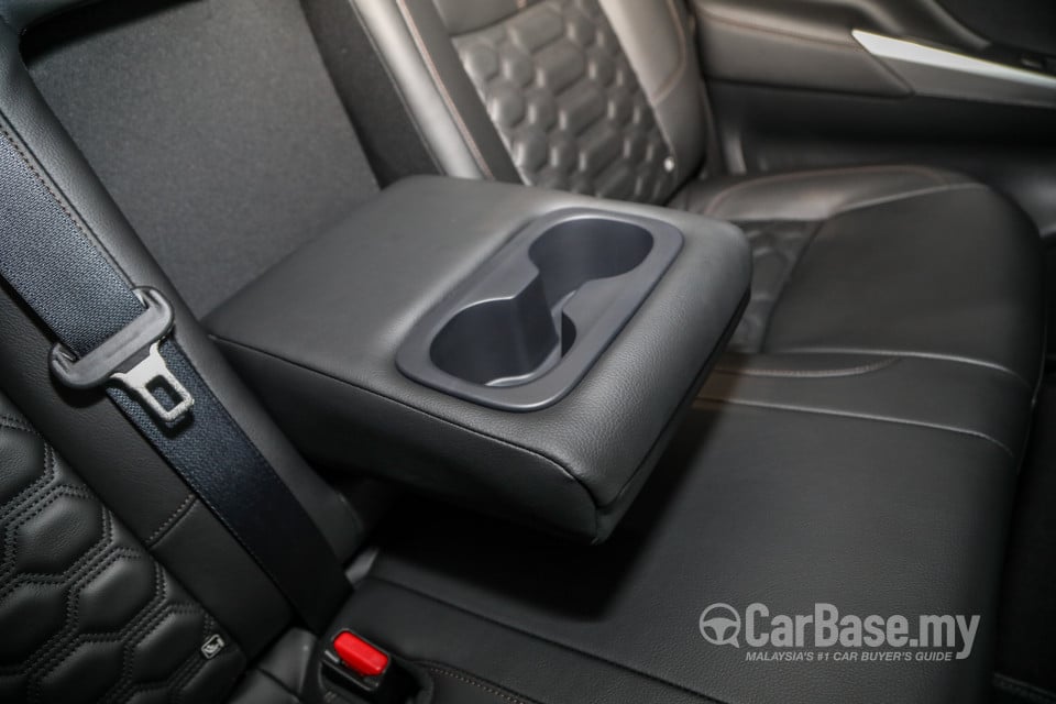 Nissan Navara D23 Facelift (2021) Interior