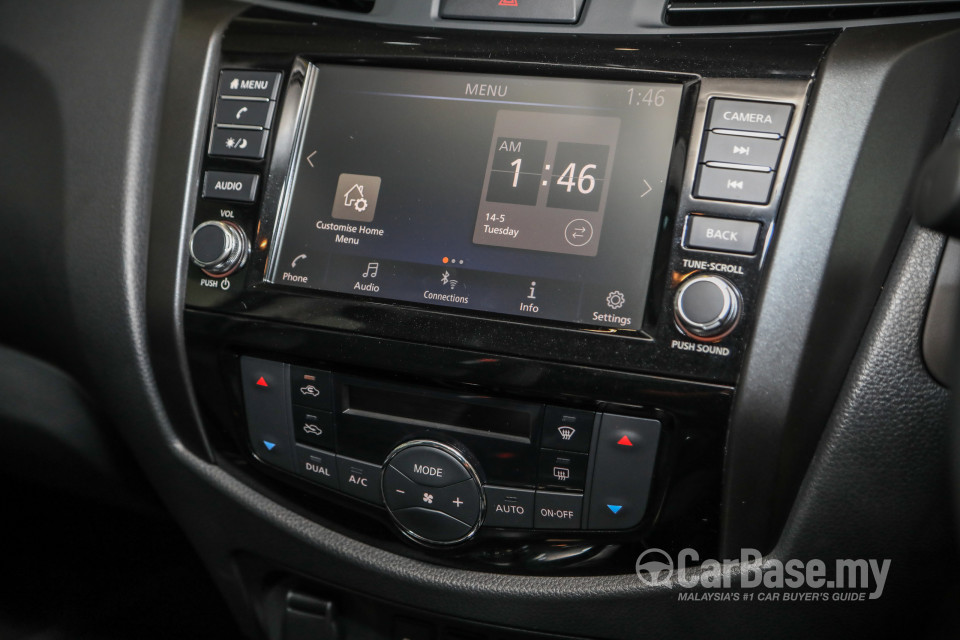 Nissan Navara D23 Facelift (2021) Interior