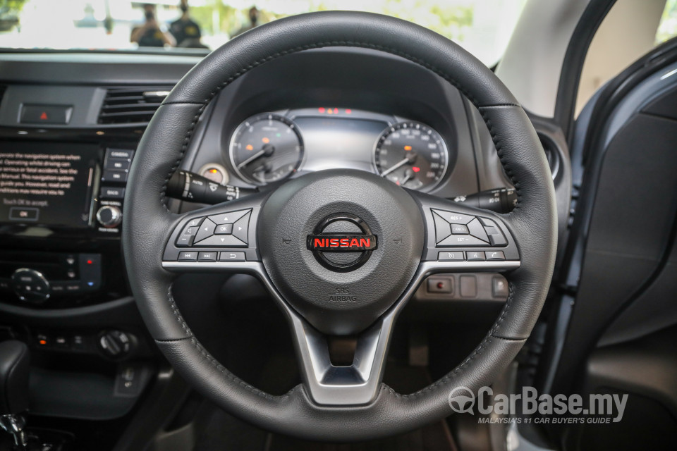 Nissan Navara D23 Facelift (2021) Interior