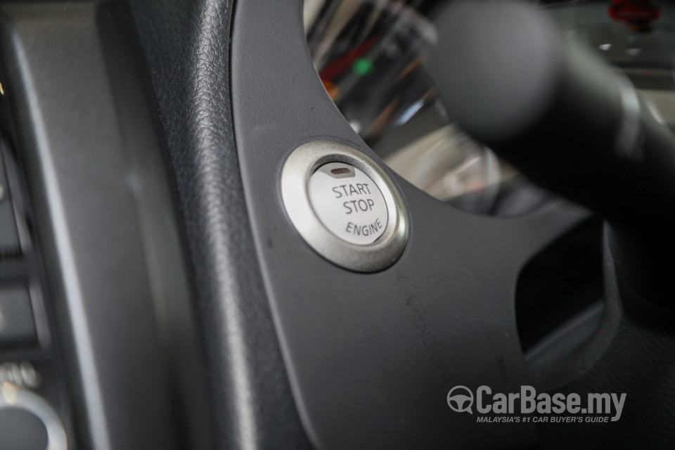 Nissan Navara D23 Facelift (2021) Interior