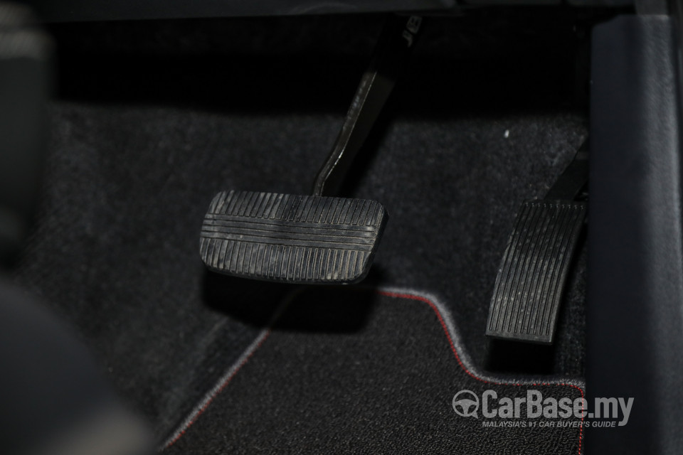 Nissan Navara D23 Facelift (2021) Interior